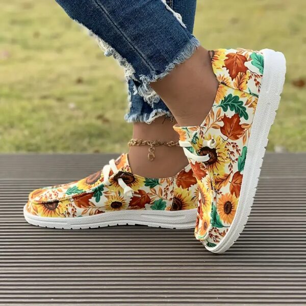 Women's Sunflower Pattern Slip-on Fashion Canvas Shoes4